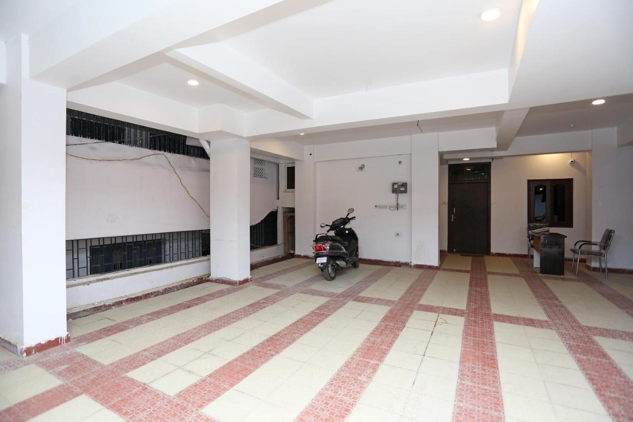 โอโย 22740 เนียร์ อนิซาบัด คุลัมพร Hotel ปัฏนา ภายนอก รูปภาพ
