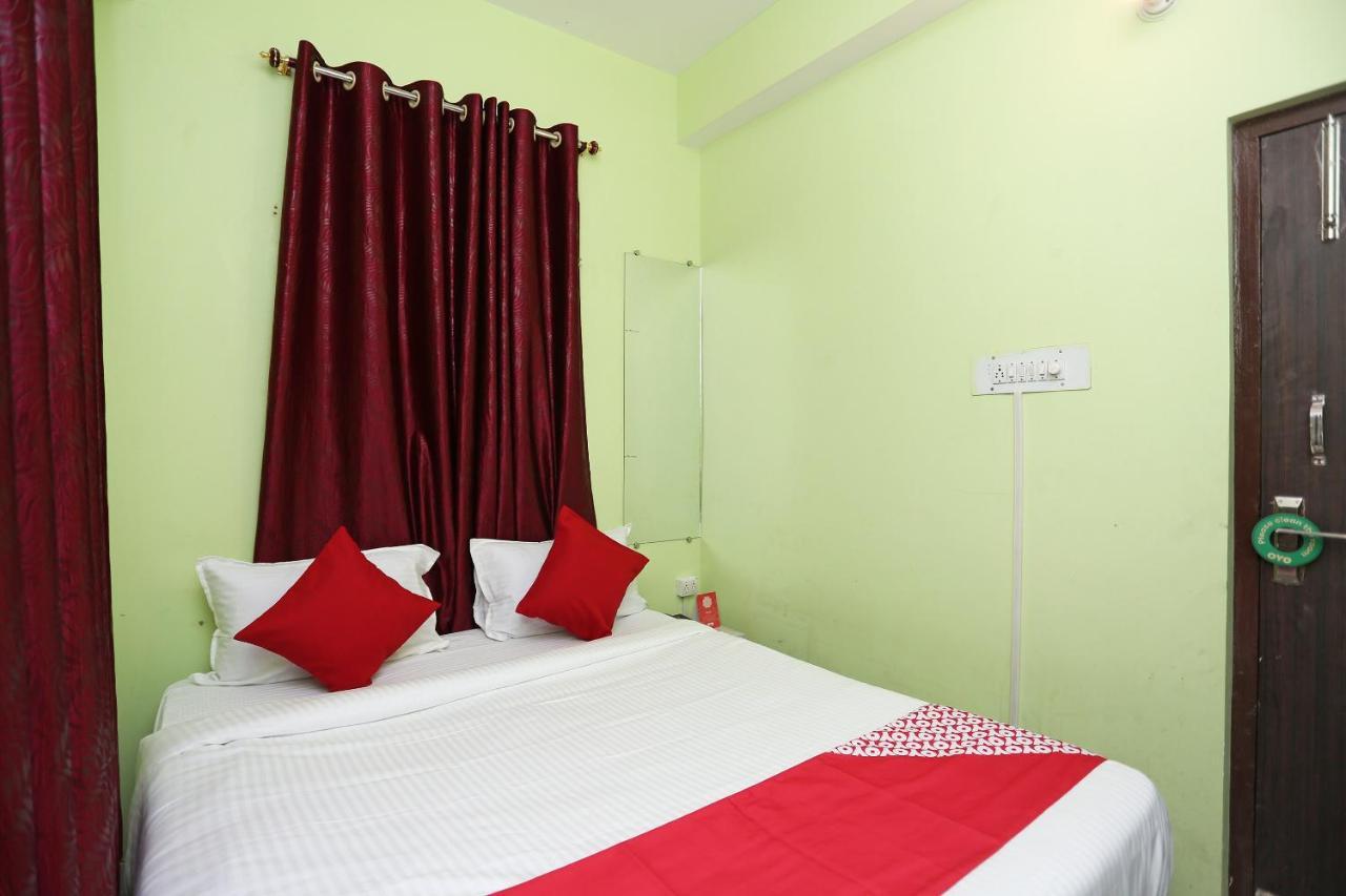 โอโย 22740 เนียร์ อนิซาบัด คุลัมพร Hotel ปัฏนา ภายนอก รูปภาพ